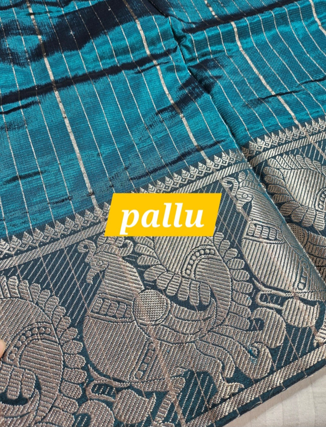 Mangalagiri peacock kanchi border